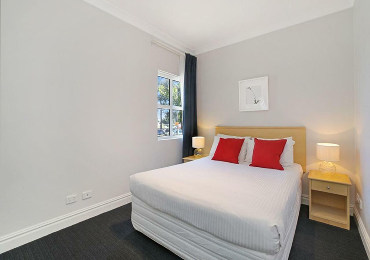 Sydney Airport Suites Экстерьер фото