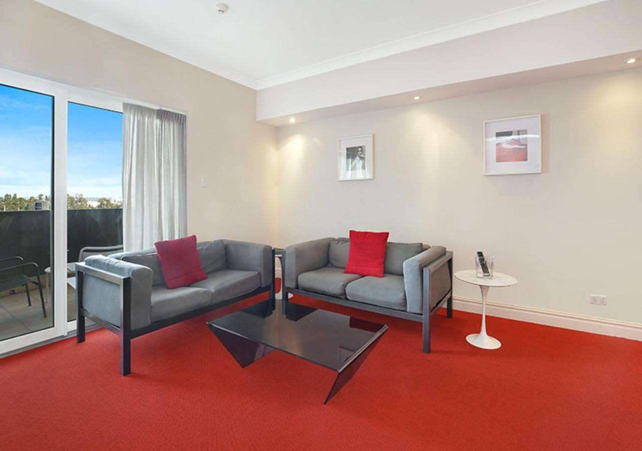 Sydney Airport Suites Экстерьер фото
